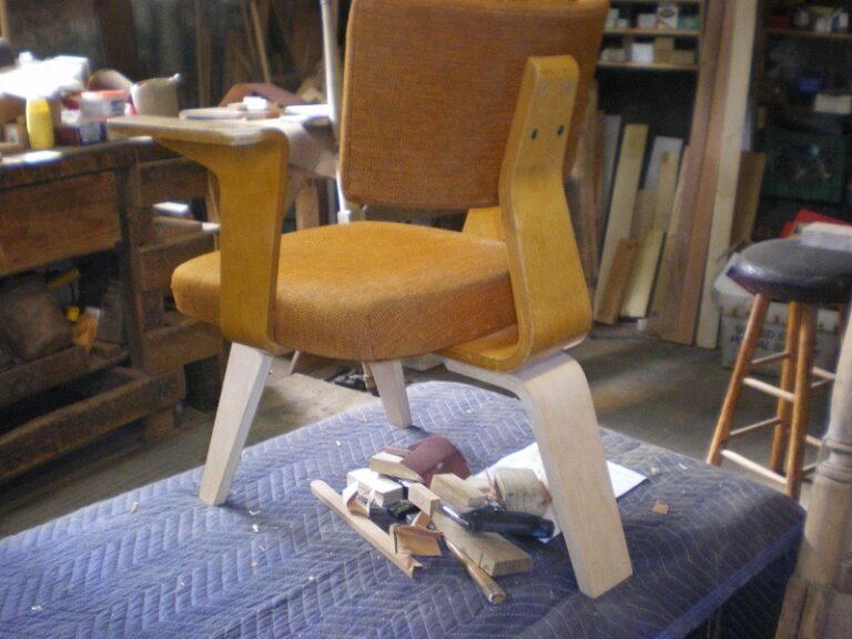 Mid Century Modern Chair Repair - Vladimir Kagan